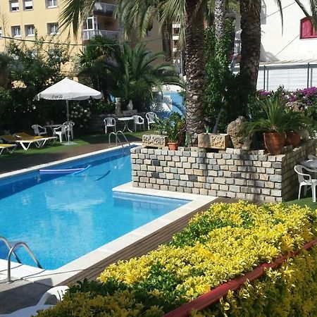 Apartaments Mar Blau Calella Dış mekan fotoğraf
