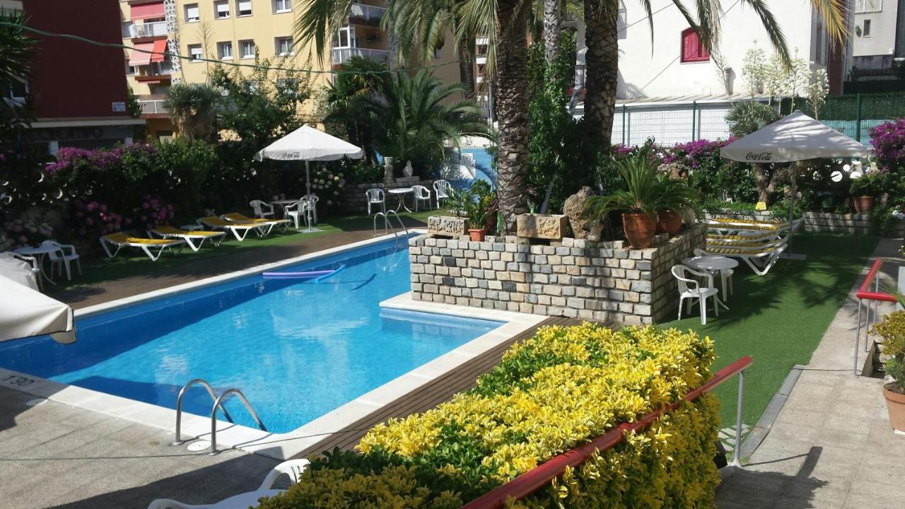 Apartaments Mar Blau Calella Dış mekan fotoğraf