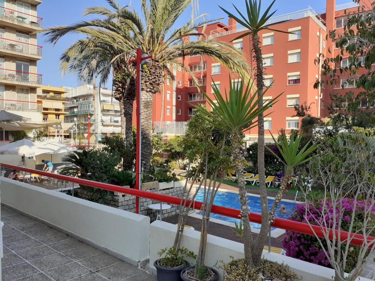 Apartaments Mar Blau Calella Dış mekan fotoğraf