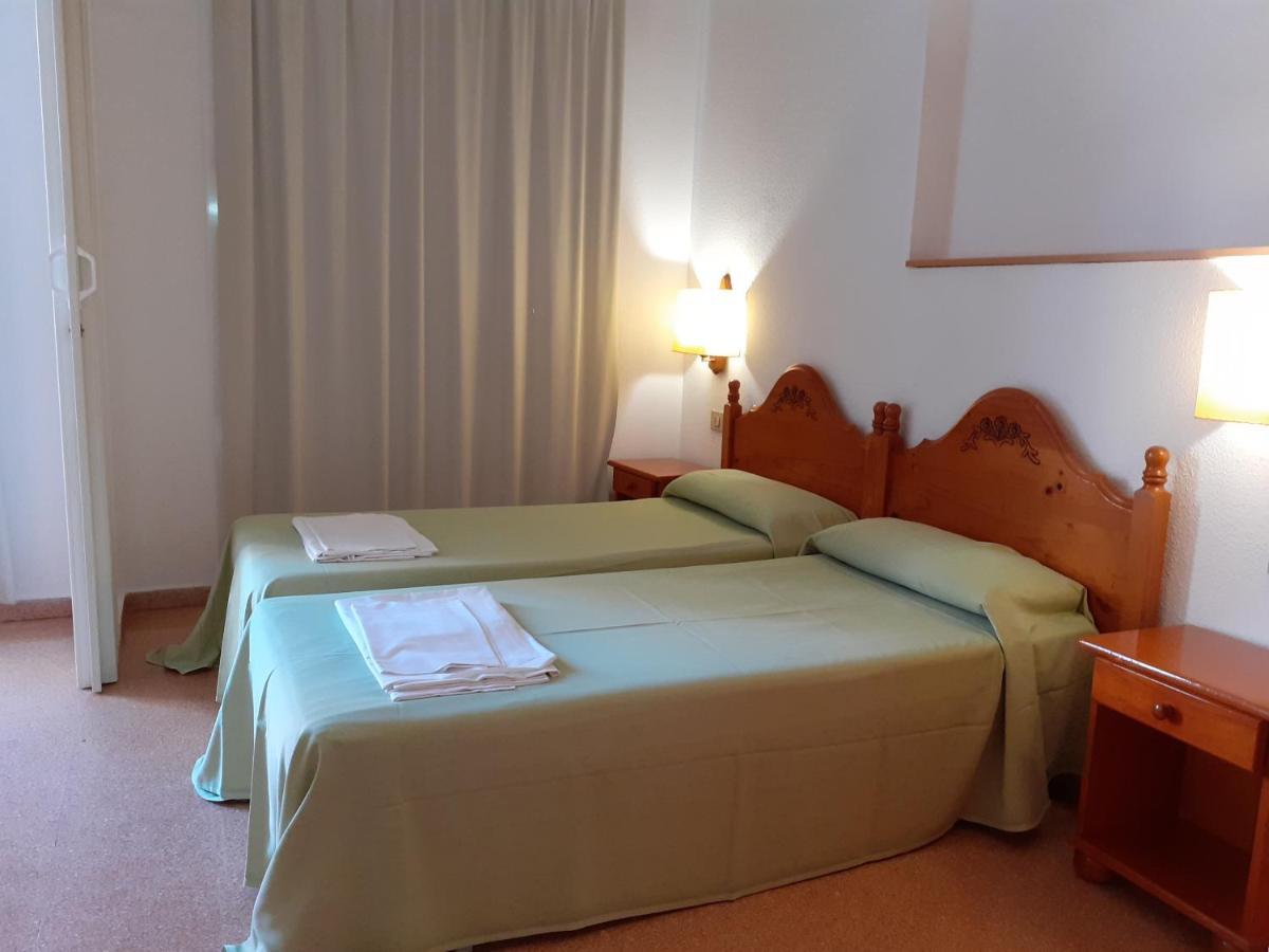 Apartaments Mar Blau Calella Dış mekan fotoğraf