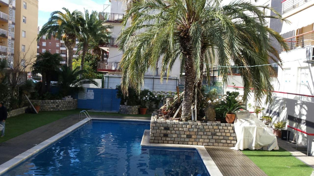 Apartaments Mar Blau Calella Dış mekan fotoğraf