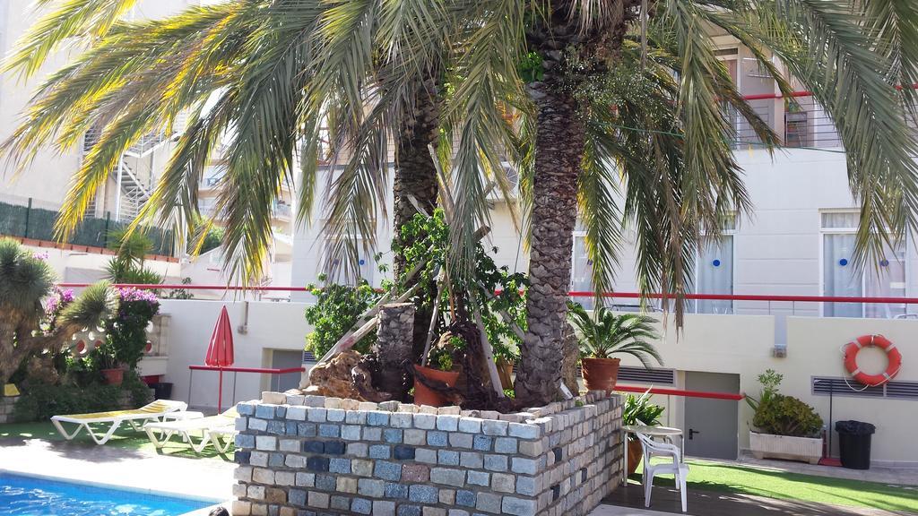 Apartaments Mar Blau Calella Dış mekan fotoğraf