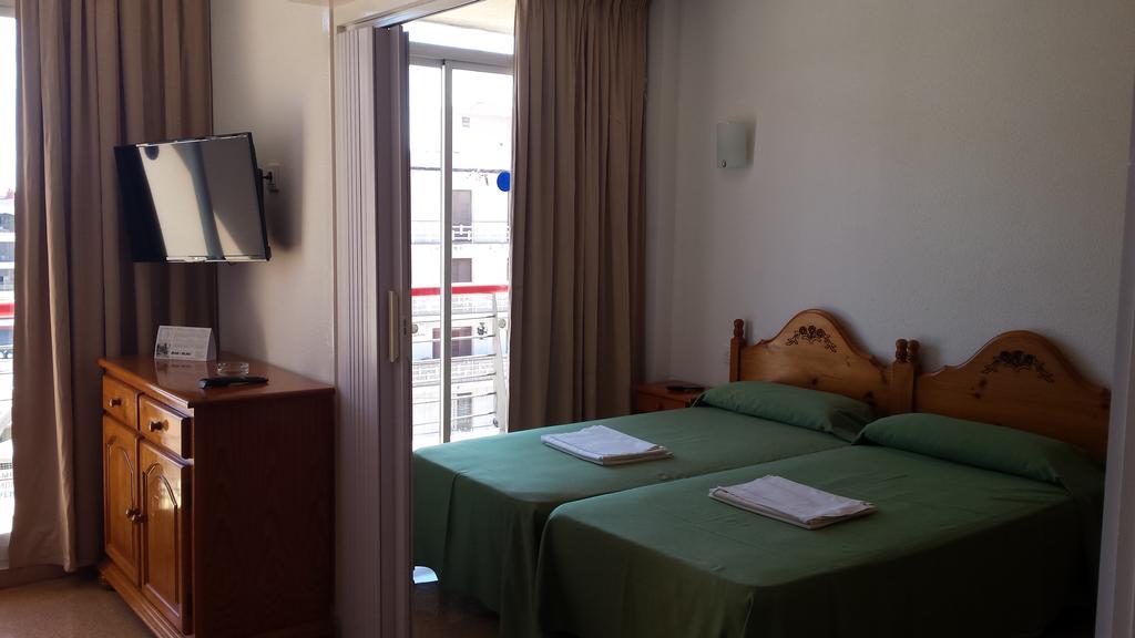 Apartaments Mar Blau Calella Dış mekan fotoğraf